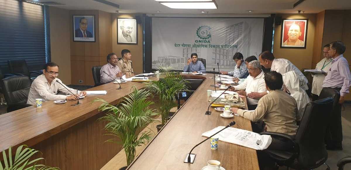 बिसरख की आबादी विनियमावली के मसले निपटाने को समिति ने की सुनवाई